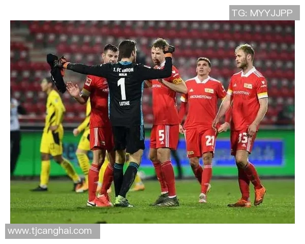 哈化柏林与法兰克福激战正酣谁能在德甲赛场上笑到最后