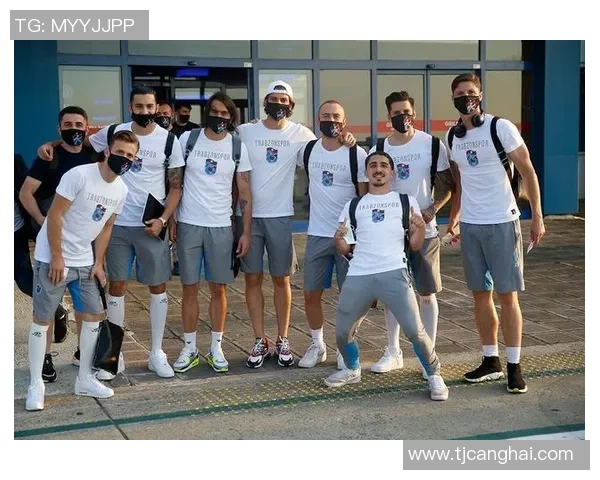 阿兰亚斯堡主场迎战特拉布宗体育双方争夺关键三分的激烈对决